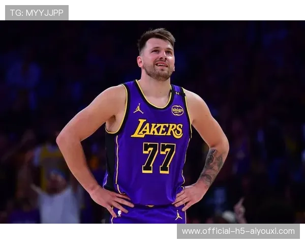 东契奇领衔狂潮!哈克斯火力全开湖人新援惊艳亮相西部格局悄然改变